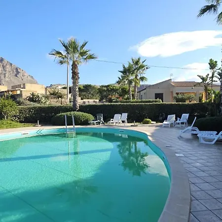 Relax Pool Oasis Apartment Custonaci