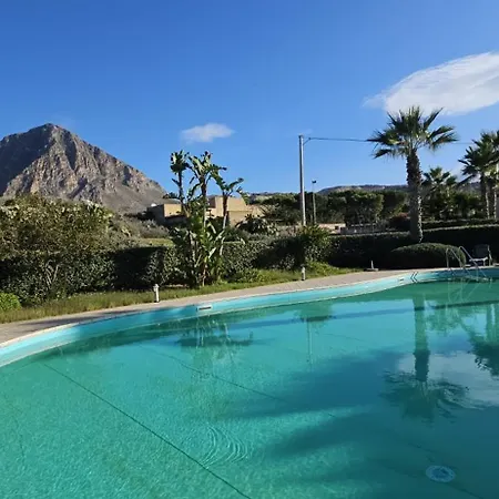 Relax Pool Oasis Custonaci